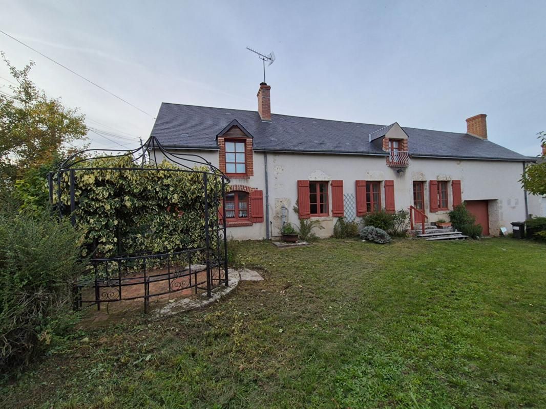 Maison de bourg en pierre Saint-Lubérant-en-Vergonois