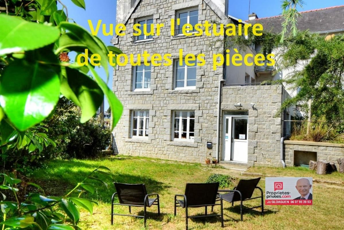 TREGUIER Maison  rénovée sur l'estuaire:  216 m2, 5 chambres, 5 wc, 4 SDB 1