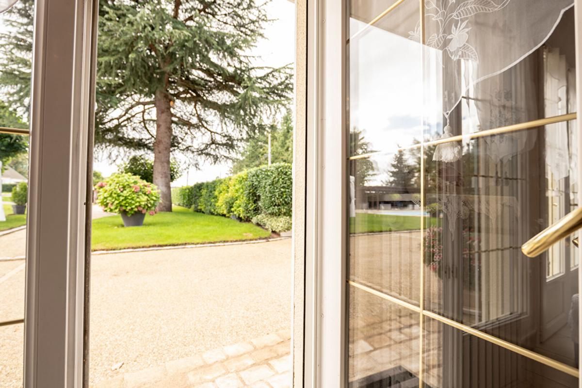 FRESNES LIEUX UNIQUES ® - PROPRIÉTÉS PRIVÉES PROPOSE MAISON DE 118 M² SUR UN TERRAIN DE 2661 M² PROXIMITÉ C0NTRES 3