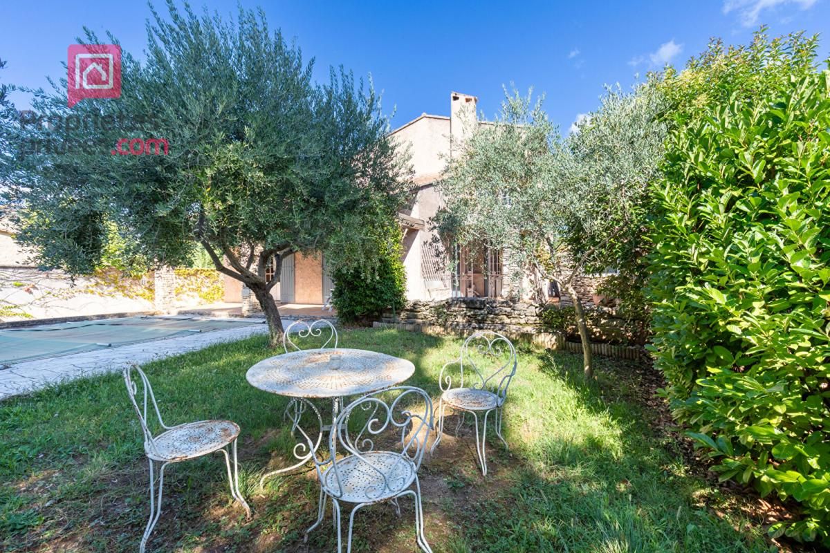CARPENTRAS Maison Carpentras 6 pièce(s) 137 m2 sur un terrain de 770 m2 avec piscine 3