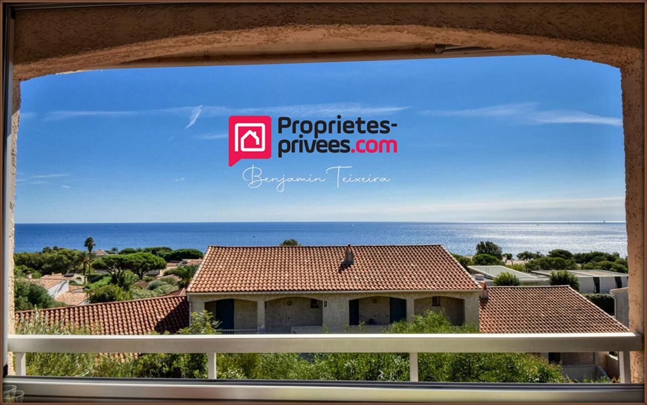 ROQUEBRUNE-SUR-ARGENS Appartement T1 bis, Les Issambres, 24 m2 VUE MER 1