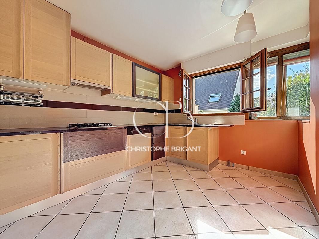 VILLEJUIF Maison Villejuif 200 m2 2