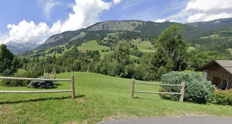 MEGEVE Proche MEGEVE - CHALET RÉCENT AVEC VUE MONT CHARVIN - VENTE A TERME 9 ANS (option 6 ans) - PRAZ-SUR-ARLY (Haute-Savoie) 3