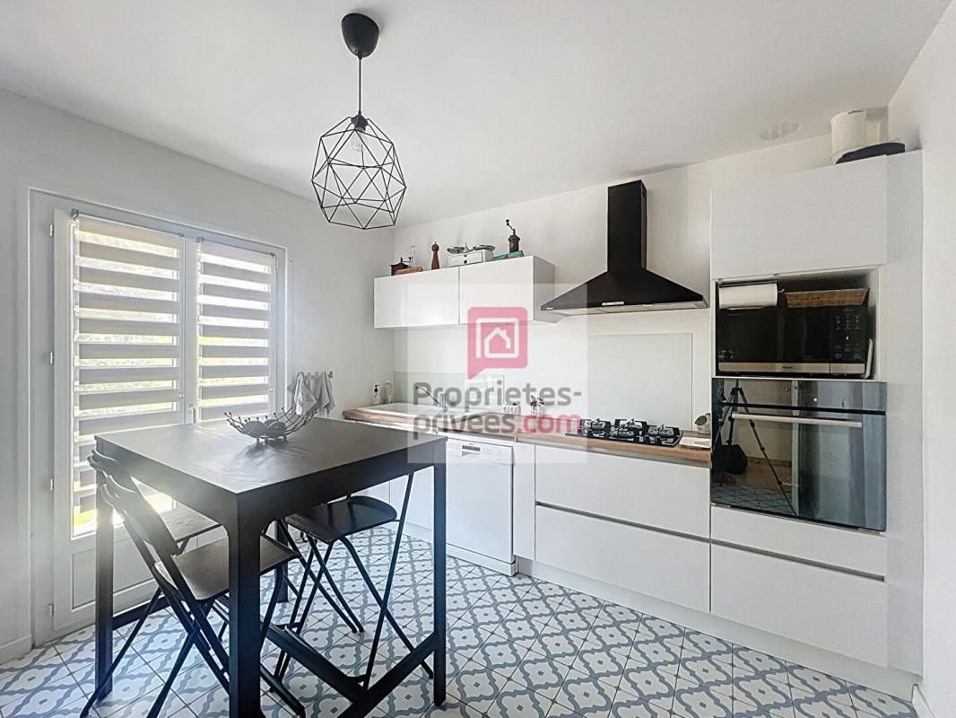 RAMBOUILLET Maison 4 chambres, 1 bureau et 1 garage attenant 2
