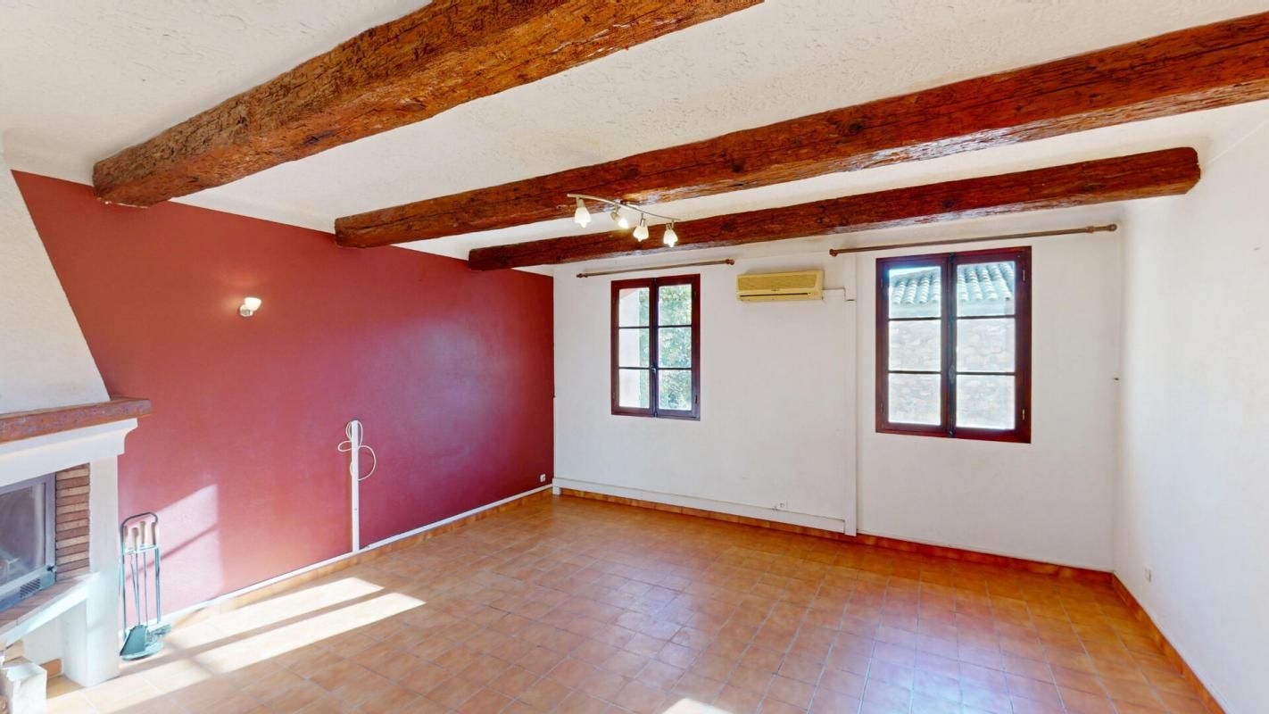 LE MUY LE MUY (83490) Maison  115m² 3 chambres, SDB et SDE cellier et garage 1