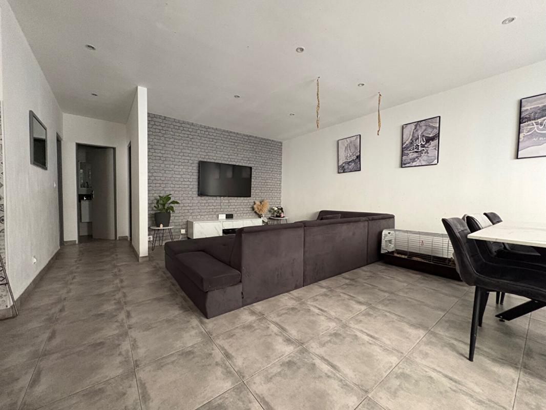 VIAS Maison  6 pièce(s) 136.77m2 2