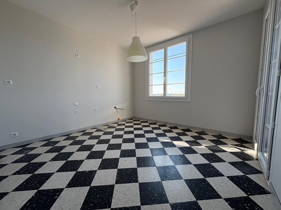 AGDE Appartement Agde 4 pièce(s) 101 m2 4