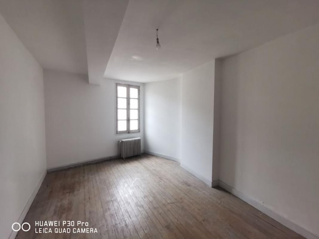 BRANNE Immeuble Branne 9 pièce(s) 200 m2 4