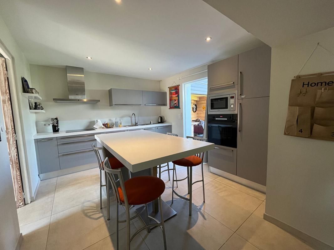 SAINT-MOLF Saint-Molf - Location maison meublée de 102 m² 4