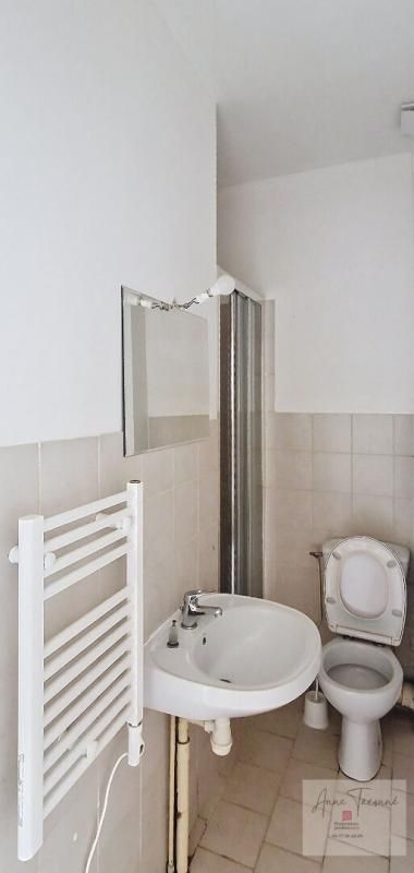 PITHIVIERS Appartement Pithiviers 2 pièce(s) 32 m2 4