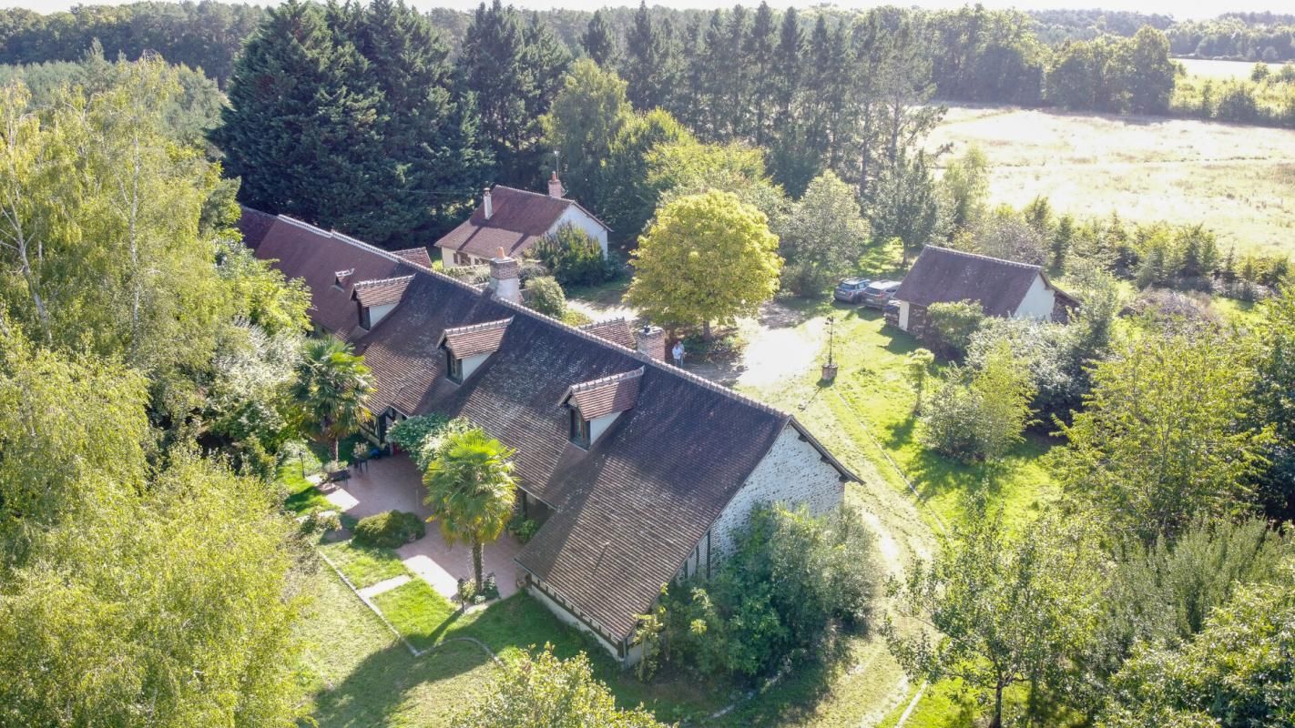 GIEVRES Propriété d'agrément Romorantin 12 pièces 270 m2 1