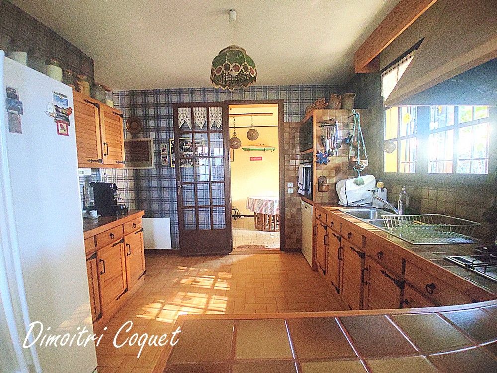 LE GRAU D'AGDE Maison 3 faces avec véranda et garage, rare sur le secteur ! 3