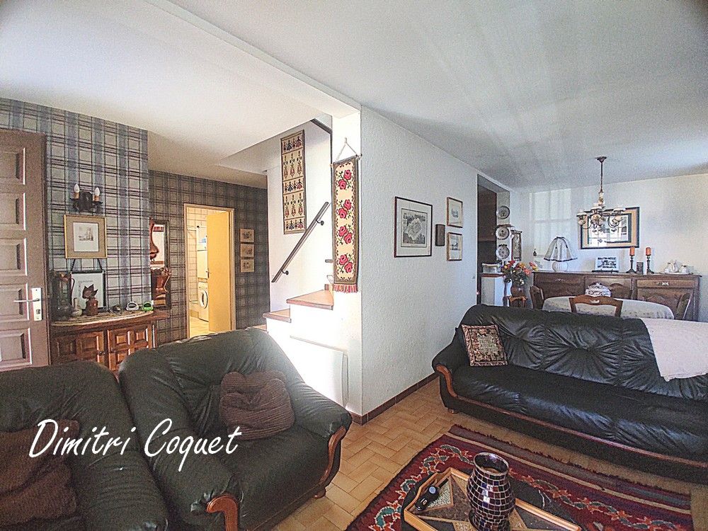 LE GRAU D'AGDE Maison 3 faces avec véranda et garage, rare sur le secteur ! 4