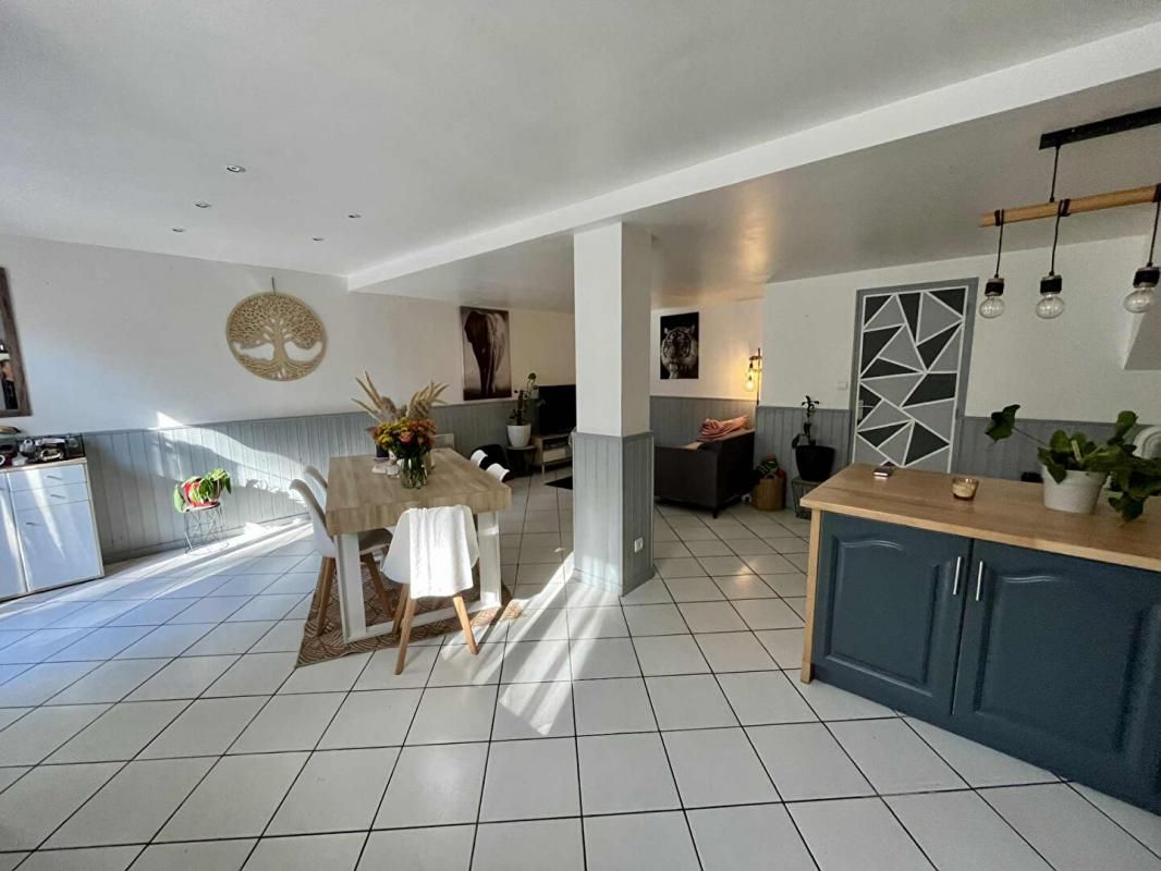 CHATEAU-L'EVEQUE Maison Château L'Evêque 130 m2 avec garage et jardin 3