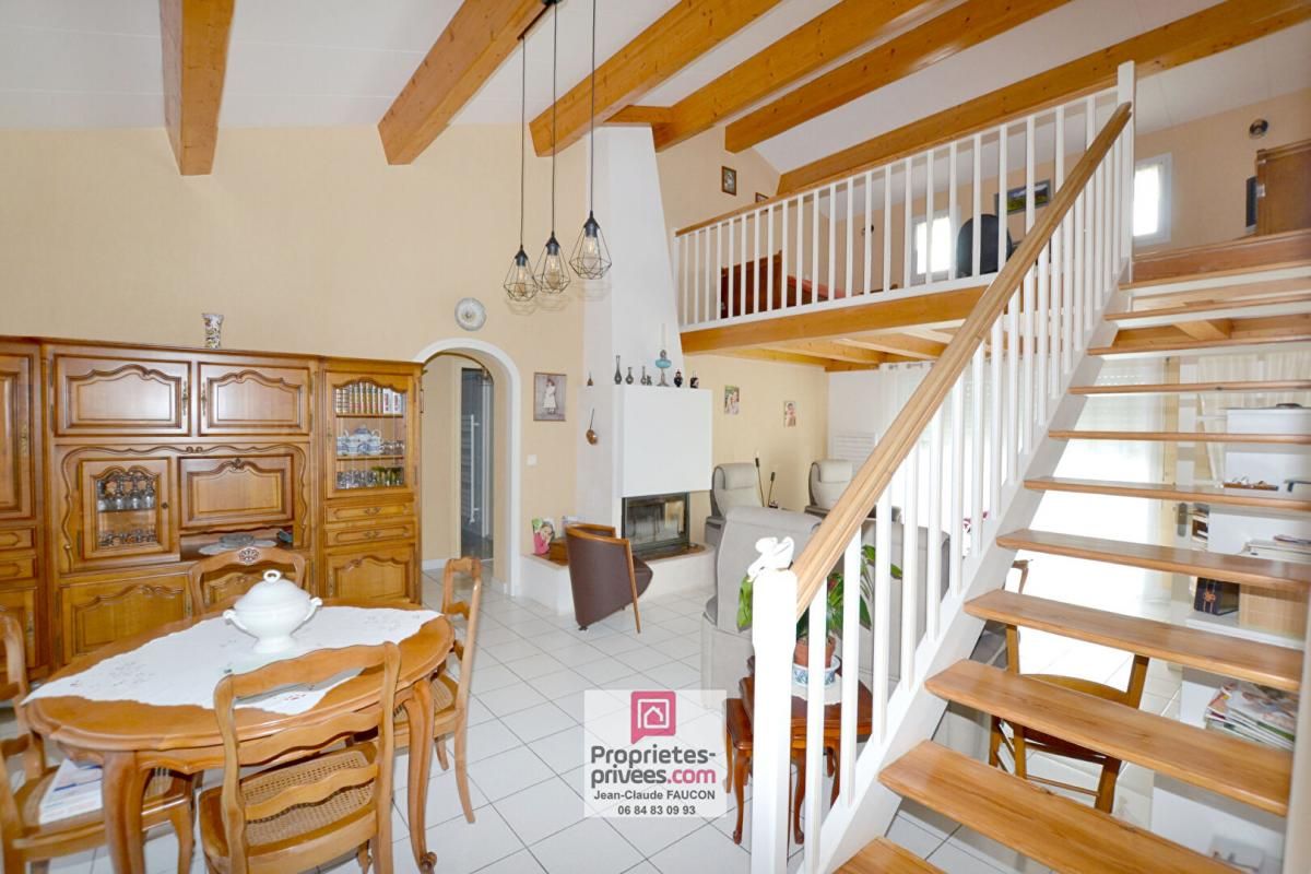 LUCON Maison 4 pièce(s) 104 m2 4