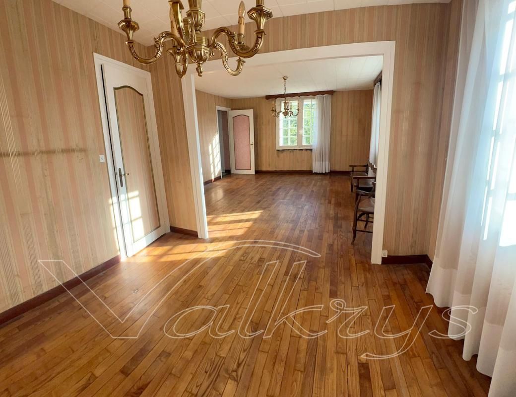 MOELAN-SUR-MER Maison de bourg Moëlan sur Mer 7 P 105 m2 - Jardin arboré 650 m2 4