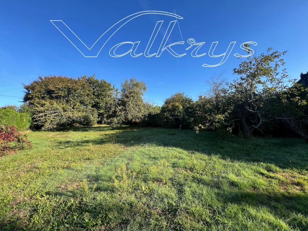 MOELAN-SUR-MER Terrain constructible 1100 m2 centre bourg à Moëlan Sur Mer - 185 500 2