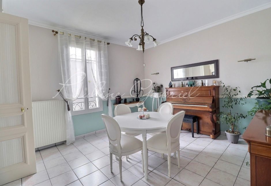 LE HAVRE Maison de maître sur Sanvic / Le Havre, vie de plain pied 4 chambres, 2 garages, grand jardin 2
