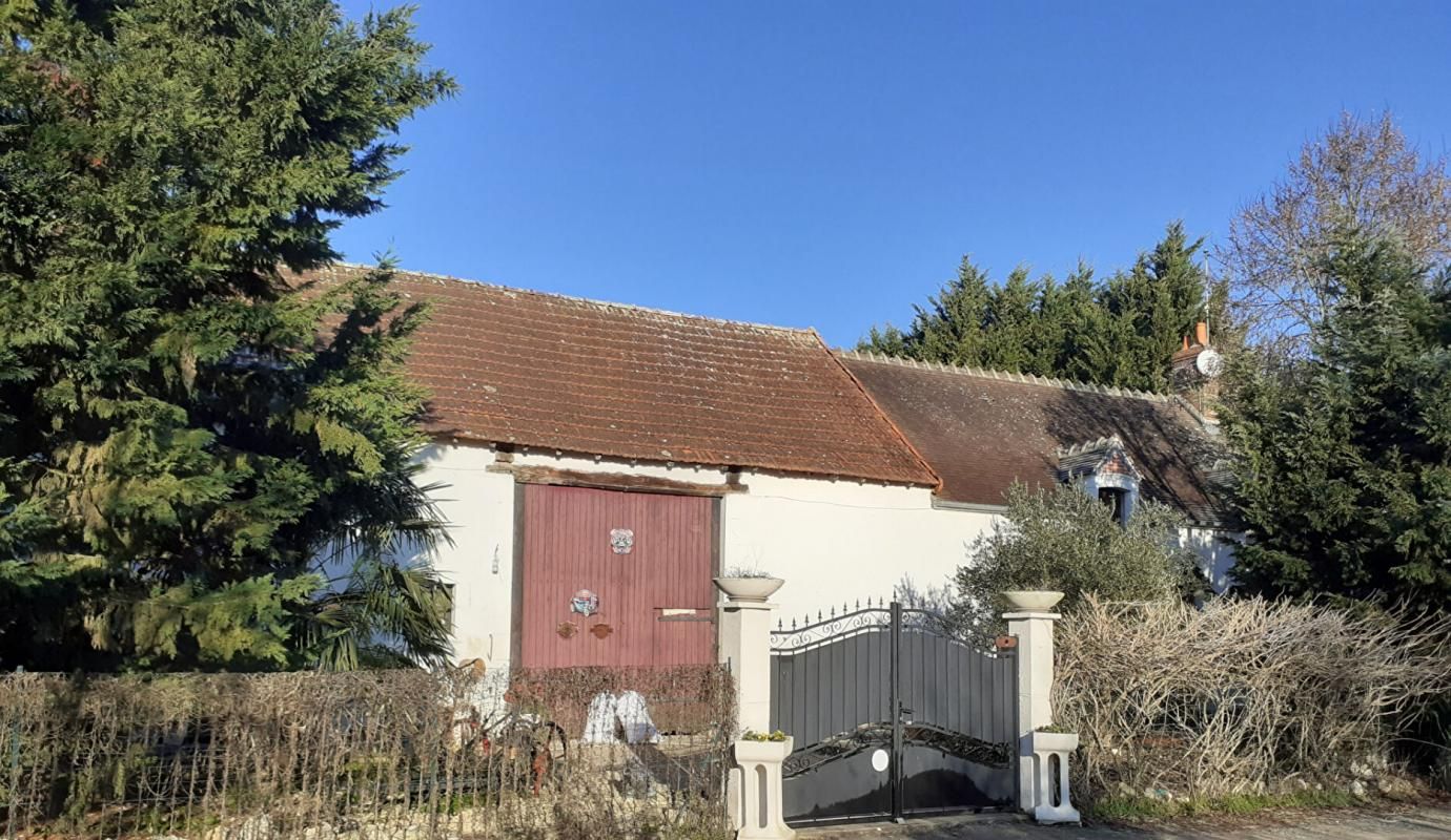 REZAY Charmante maison en pierre avec grand terrain constructible à Rezay 99 m2 1