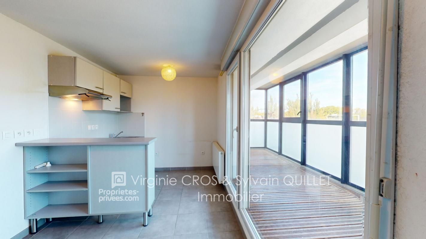 TOULOUSE Studio 1 pièce 24 m2 + balcon Loggia de 9 m² + Parking 2
