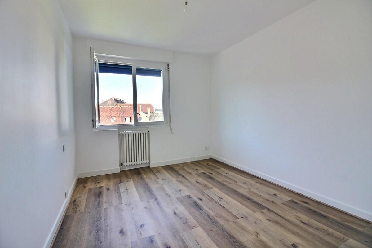 BRIVE-LA-GAILLARDE Appartement T3 rénové avec terrasse - Brive centre quartier Lycée - 169 900 euros 4