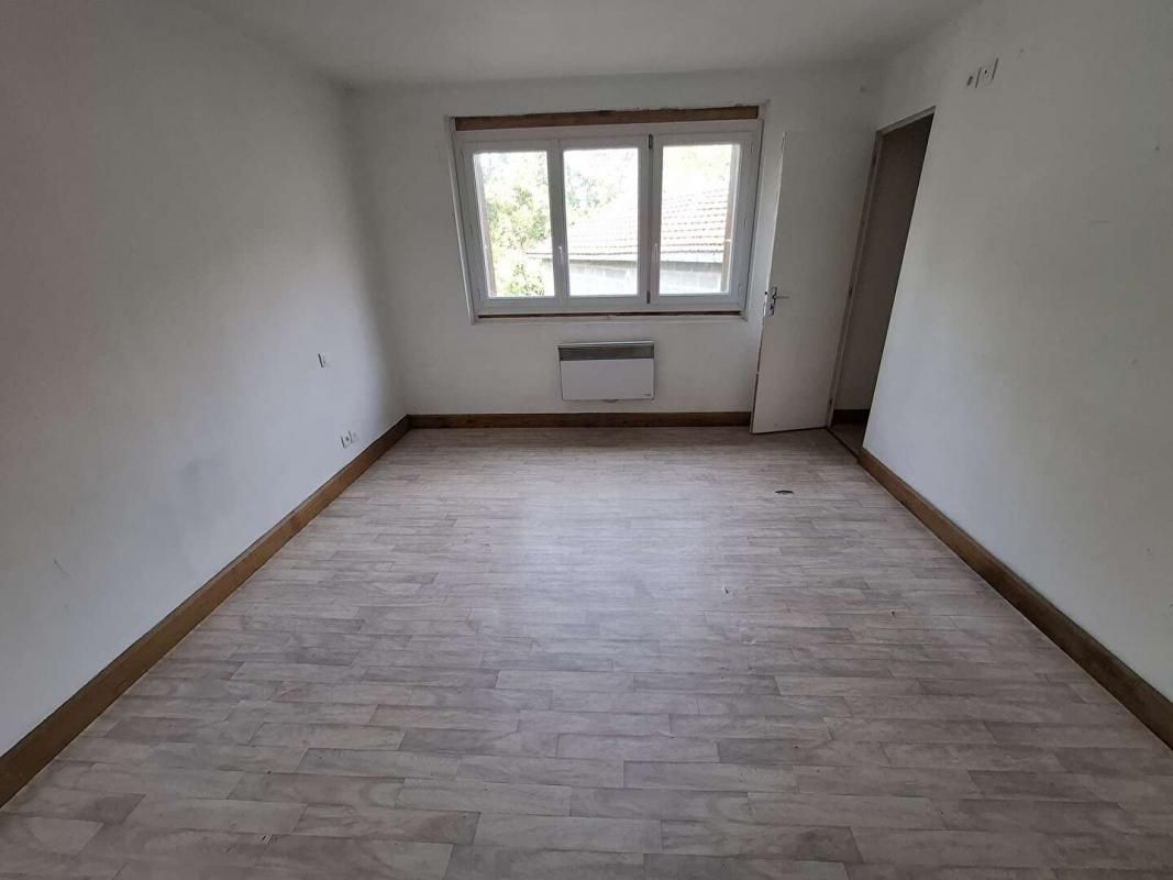 L'AIGLE Maison de village proche L'Aigle 7 pièce(s) 107 m2 4