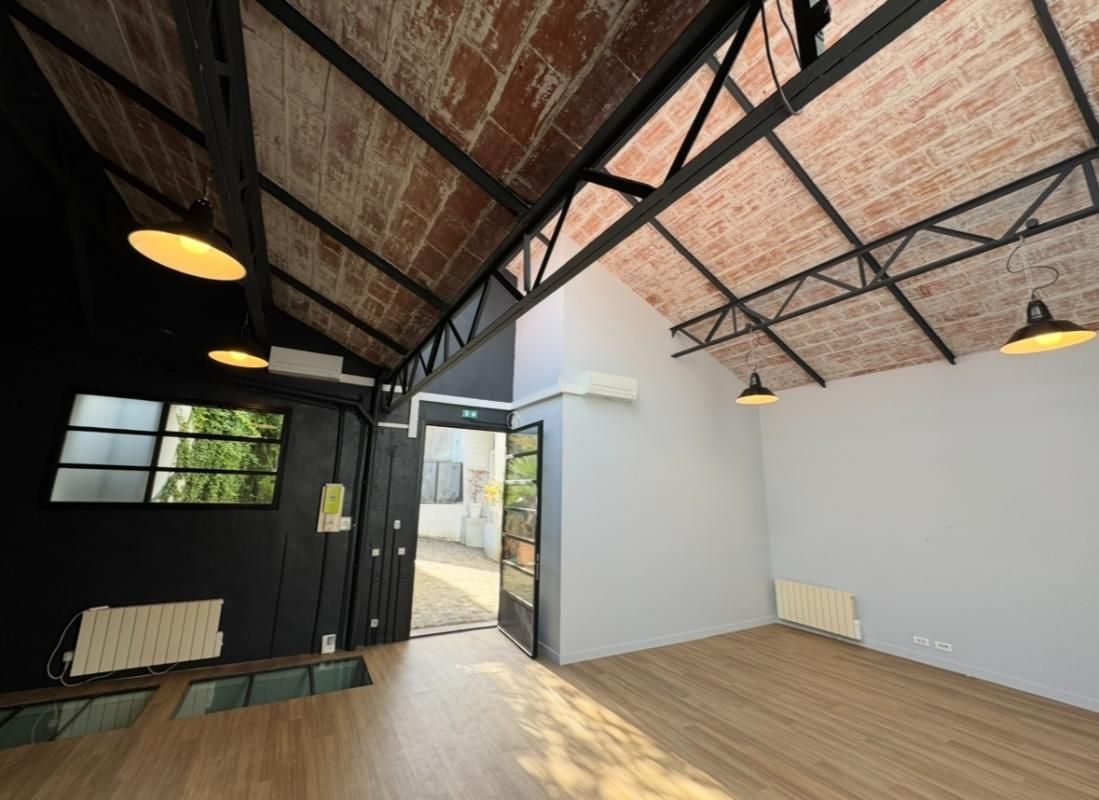 CACHAN 94230 CACHAN - Loft / Atelier d'artiste 146 m² 2