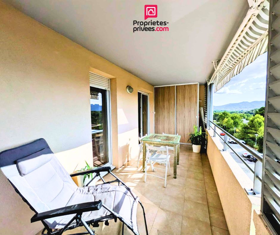 ROQUEBRUNE-SUR-ARGENS Appartement 2P d'environ 40m² avec belle terrasse et parkings ! 1
