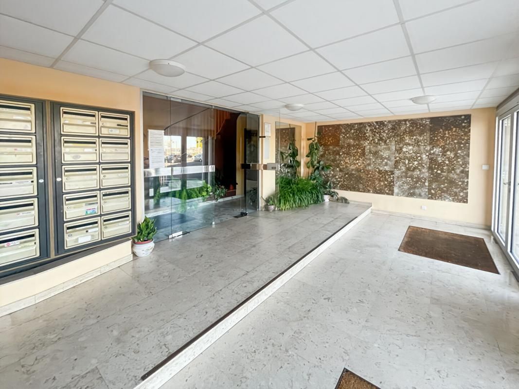 CHATEAUROUX Appartement  Châteauroux 3 pièces lumineux proche centre-ville 2