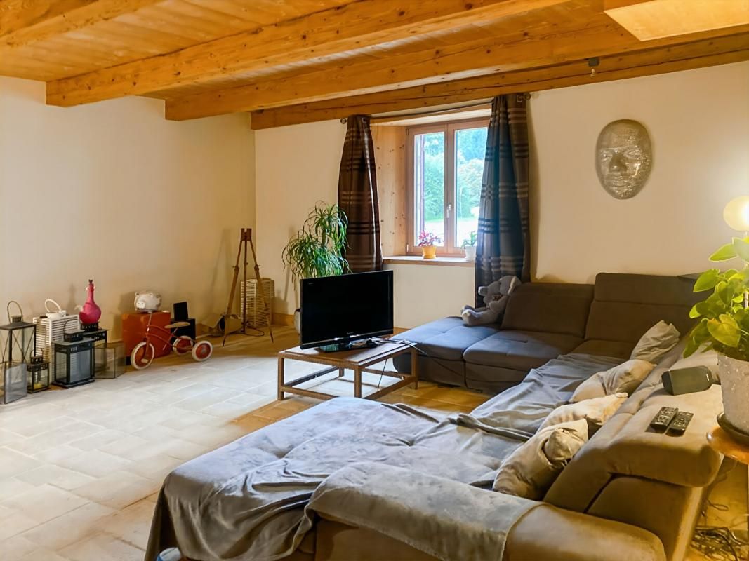 LES HOPITAUX-VIEUX Corps de ferme 500 m2 Avec partie a rénover 2