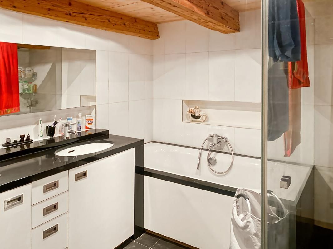 LES HOPITAUX-VIEUX Corps de ferme 500 m2 Avec partie a rénover 4