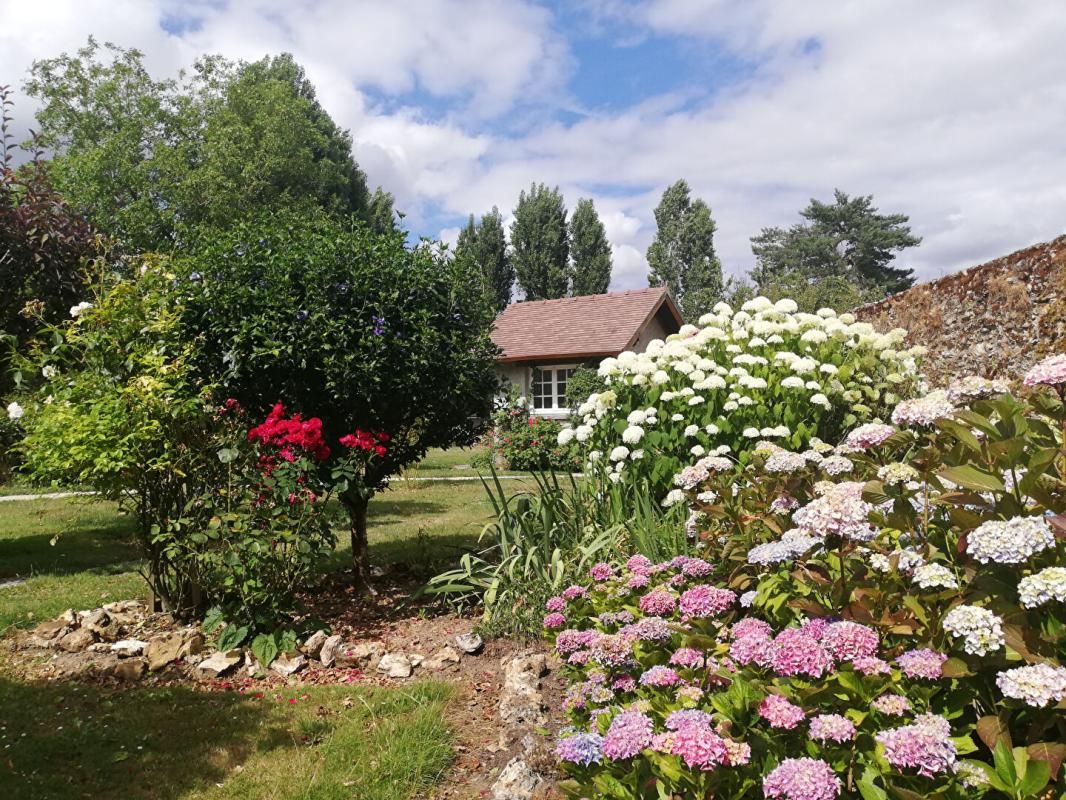 CERNAY-LA-VILLE Belle bâtisse La Celle Les Bordes 1