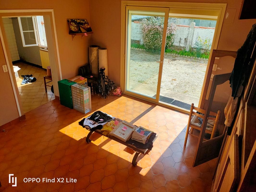 SAINT-SATURNIN-DU-BOIS Maison Saint Saturnin Du Bois 8 pièce(s) 120 m2 3