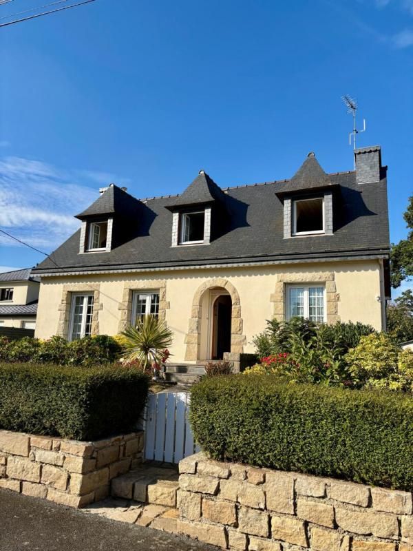 LOUDEAC Maison Loudeac 5 pièce(s) 116 m2 2