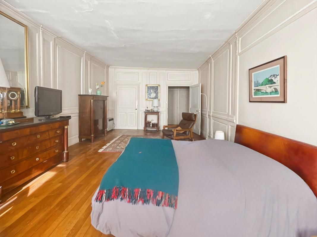ARBOIS Arbois - Maison de Ville - 335 m2 - 6 chambres  en coeur de ville 2