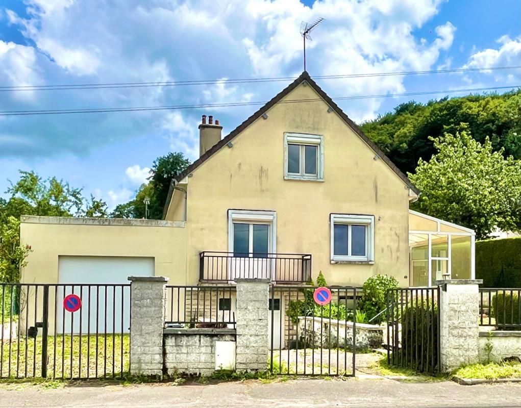 TRACY-LE-MONT Maison  4 pièce(s) 113 m2, Terrain et Garages et Sous-sol 1