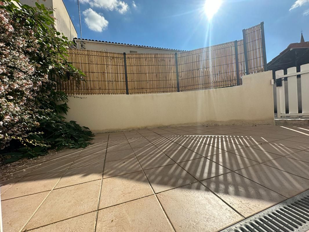 SAINT-GEORGES-DE-DIDONNE Rare  plein Centre ville Maison  4 pièce(s) 89 m2 4