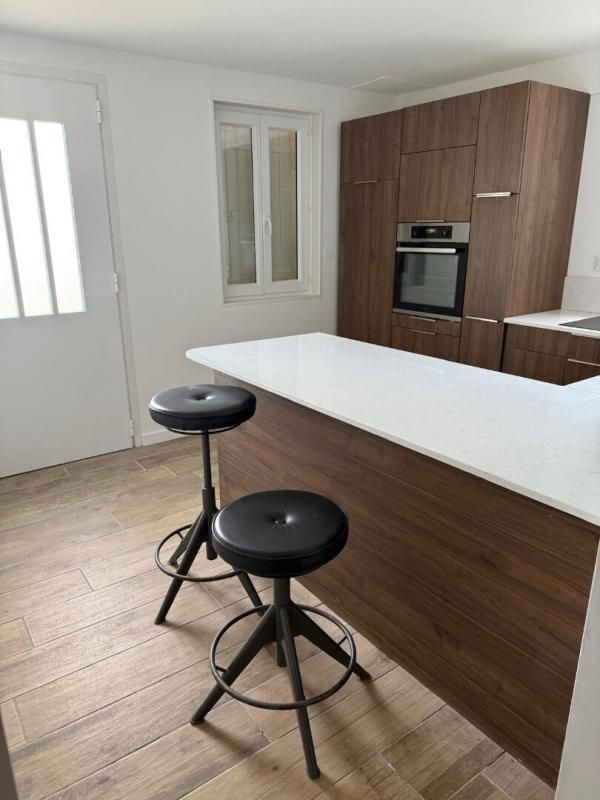 BREUILLET BREUILLET - 91650 Maison individuelle - 1 Etage- 5 chambres Sous sol Total Terrain 582500 HAI 2