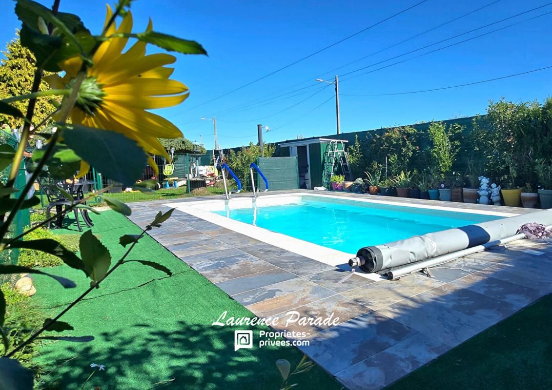 PINEUILH Maison plain pied avec piscine et carport, abris, puit 2