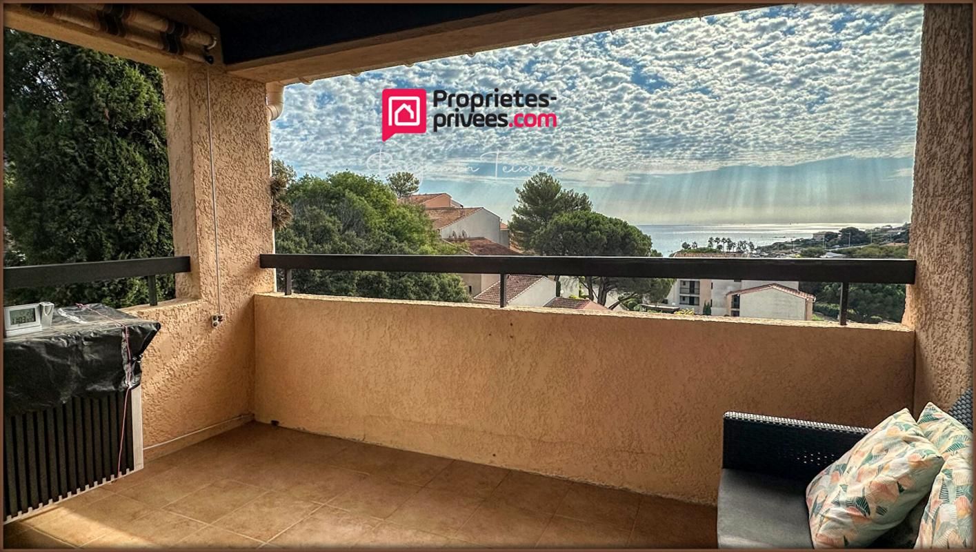 ROQUEBRUNE-SUR-ARGENS Appartement Les Issambres, 2 chambres + mezzanine 2