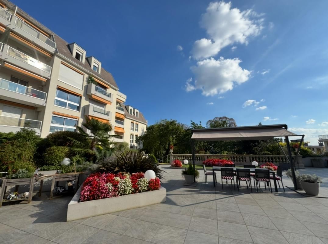 NOGENT-SUR-MARNE Dernier étage avec terrasse plein ciel - Résidence services seniors de standing à Nogent-sur-Marne 2