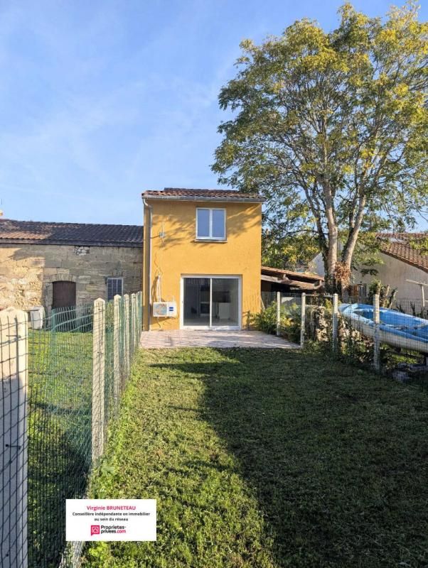 LAMARQUE Maison de bourg rénovée avec extérieur et dépendance 1