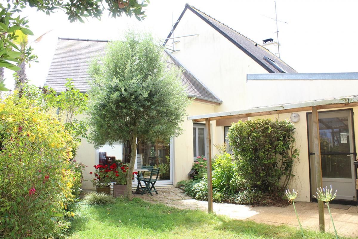 Exclusivité ! Côtes d'Armor 22590 Pordic. 4 chambres dont une au RDC avec Sde... terrain clos sans vis à vis