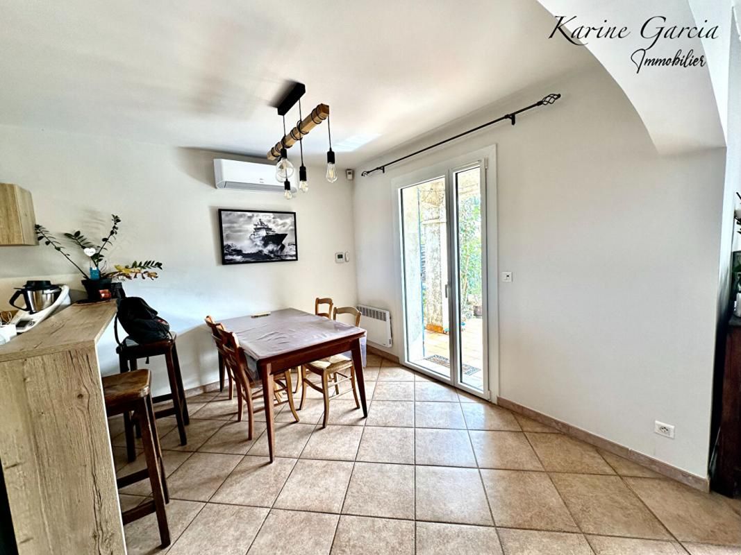SIX-FOURS-LES-PLAGES Quartier Résidentiel la Mascotte - Au calme absolu -Six Fours les plages - Maison familiale 4 pièce(s) 119 m2 - terrain 350 M² - Garage 25 M² 4