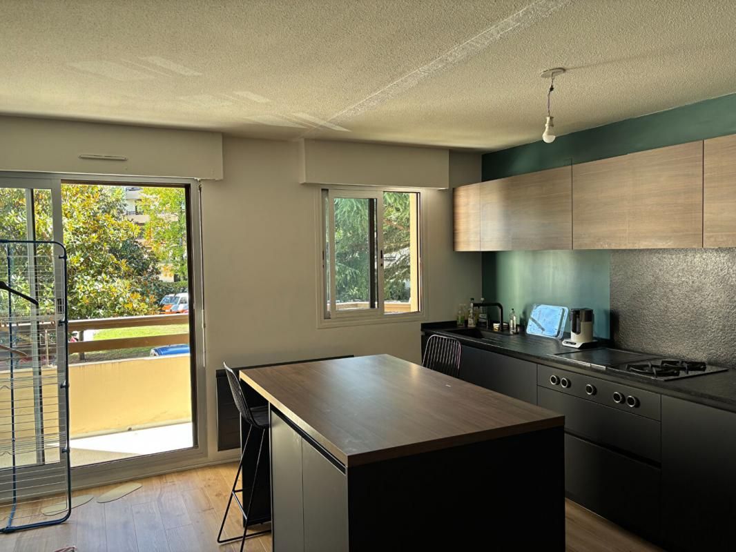 LE BOUSCAT Appartement Le Bouscat 3 pièce(s) 63 m2 2