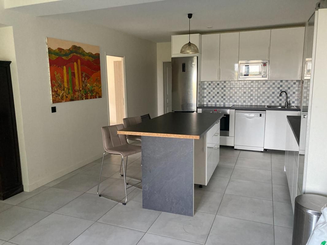 LE COUDRAY-SAINT-GERMER Proche Gisors et Gournay maison Neuve 112 m²  3 chambres sur 987 m² 4