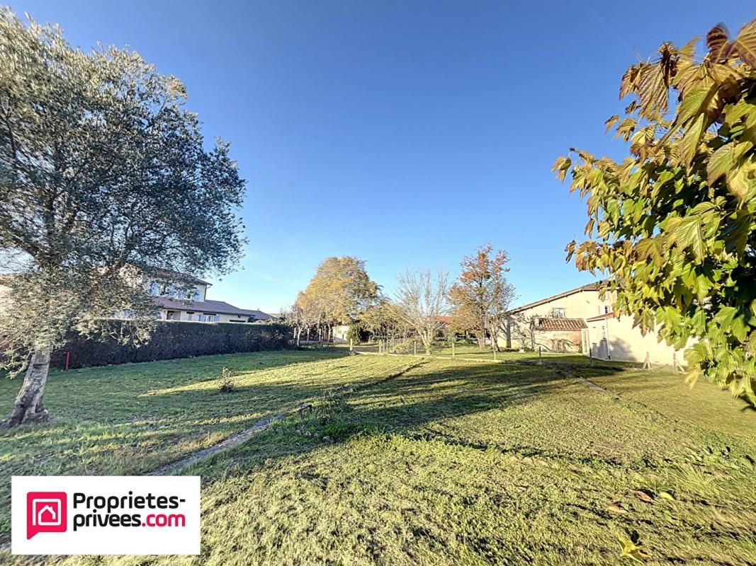 RABASTENS Maison Rabastens 6 pièce(s) 188 m2 avec terrain constructible 2