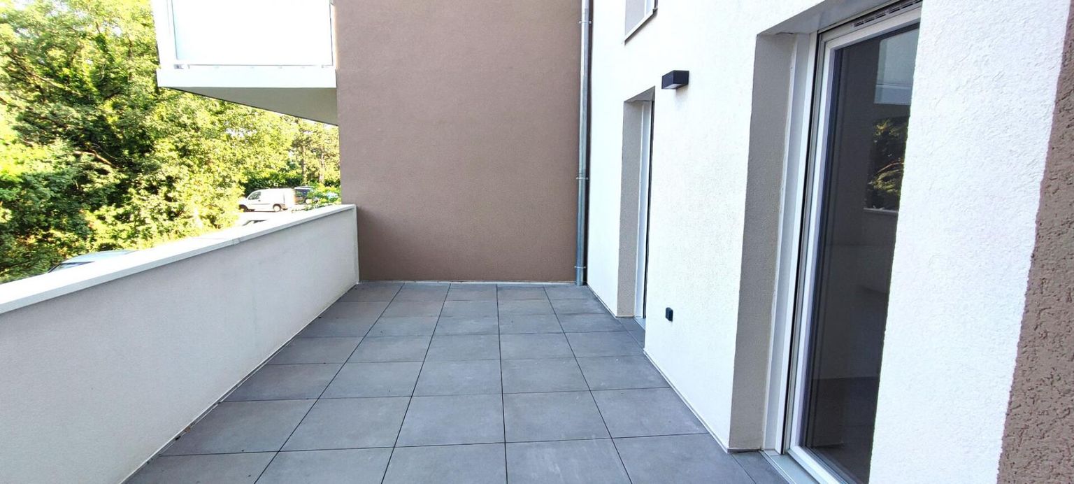 CLAIX CLAIX 38640 Appartement T3 - Terrasse 16,70m² 4