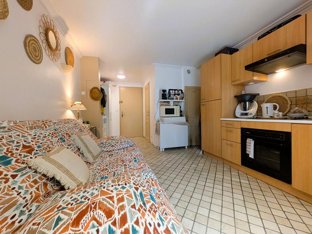 BORMES-LES-MIMOSAS Studio cabine avec jardin et parking La Favière Port de Bormes Les Mimosas 4