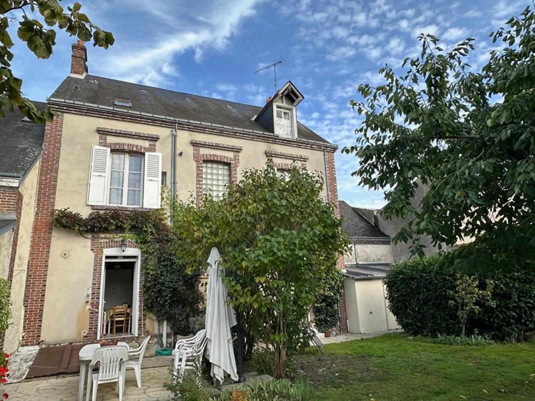 Maison de ville avec jardin Nogent Le Rotrou 6 pièces 140 m2